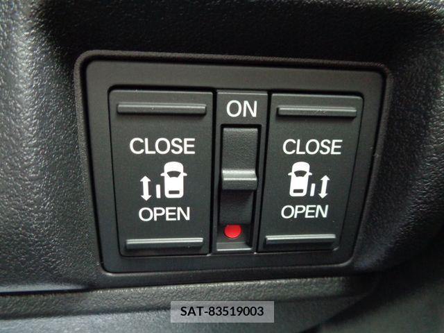 Honda N BOX CUSTOM 2023-10 337054-21