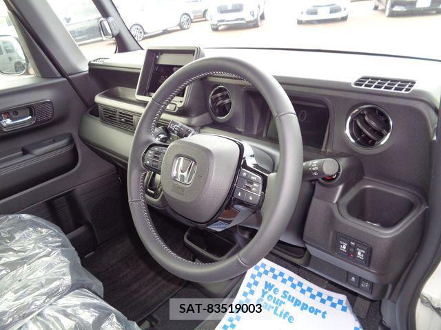 Honda N BOX CUSTOM 2023-10 337054-1