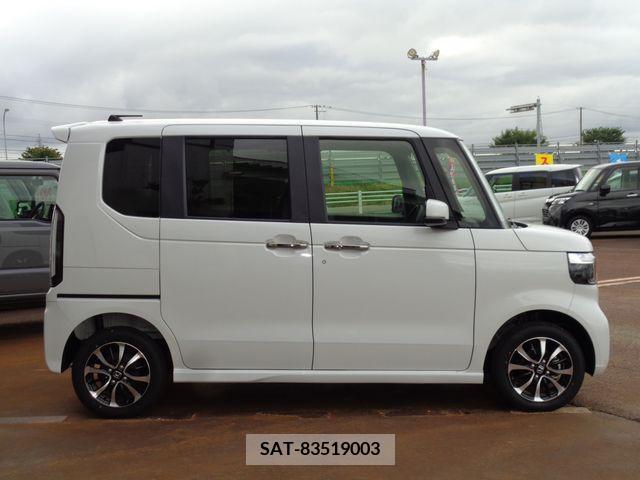 Honda N BOX CUSTOM 2023-10 337054-4