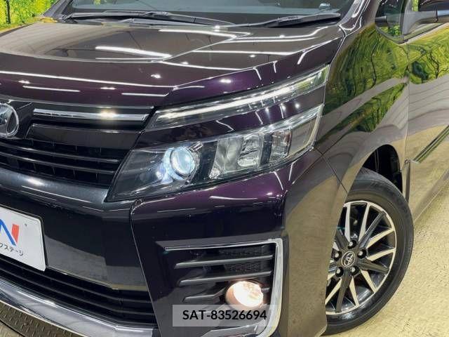 Toyota VOXY 2015-12 377080-13