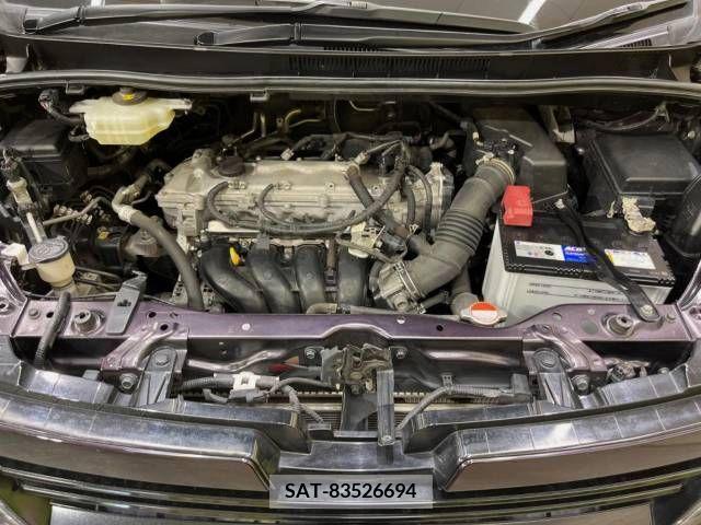 Toyota VOXY 2015-12 377080-19