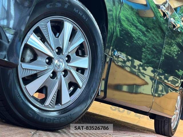 Nissan SERENA 2018-05 338060-13