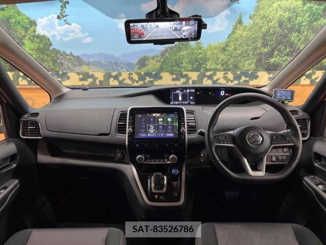Nissan SERENA 2018-05 338060-1