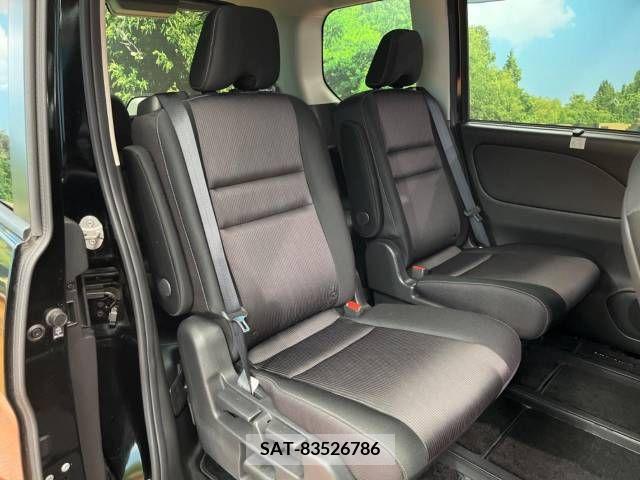 Nissan SERENA 2018-05 338060-9