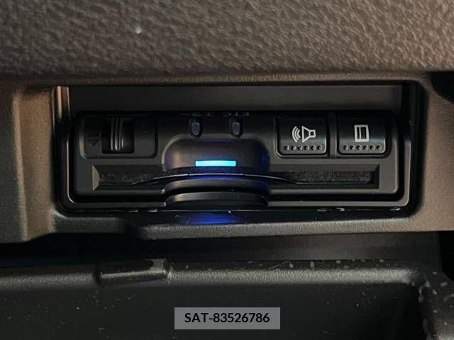 Nissan SERENA 2018-05 338060-7