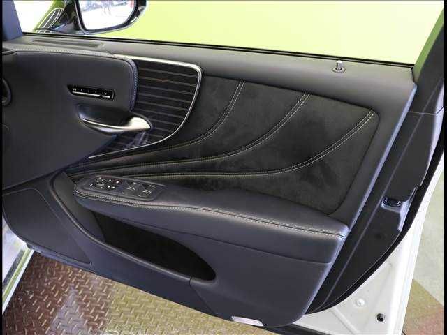 Lexus LS 2018-02 190414-23