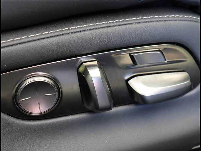 Lexus LS 2018-02 190414-22