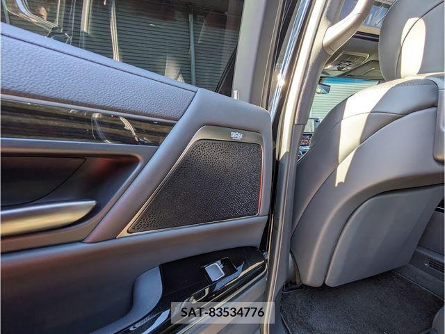 Lexus LX 2023-04 212772-13