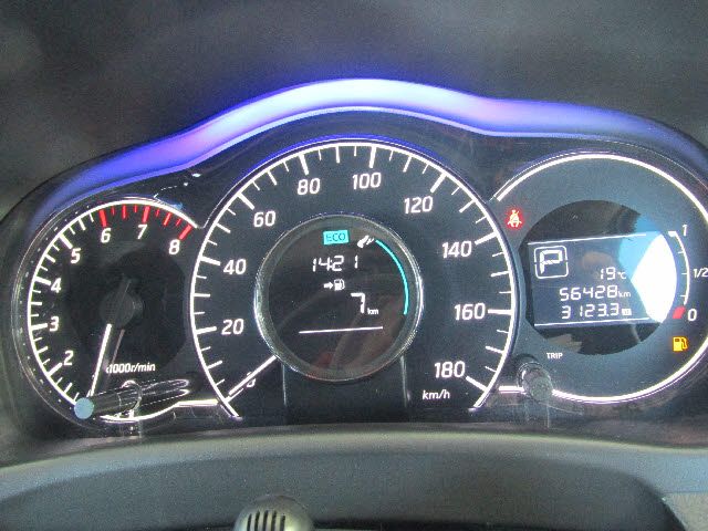 Nissan NOTE 2015-07 192988-7