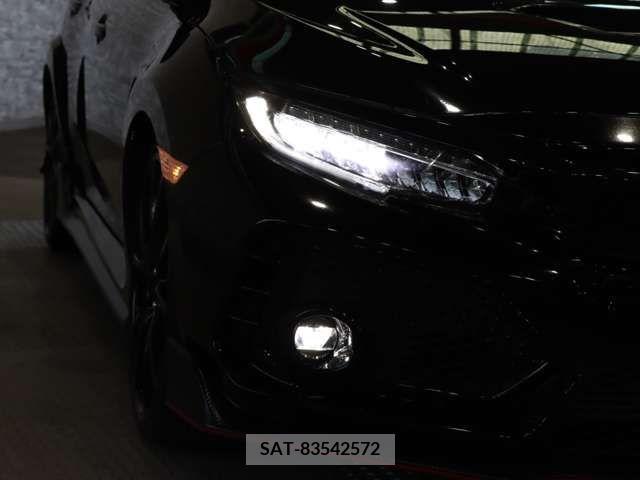Honda CIVIC 2018-05 264463-14