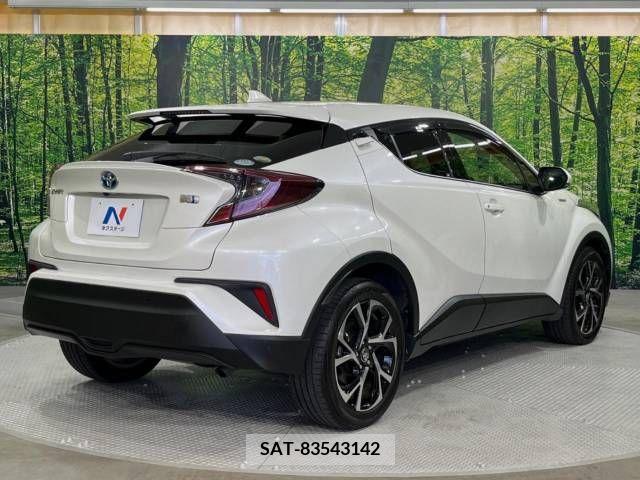 Toyota C-HR 2018-10 346485-17
