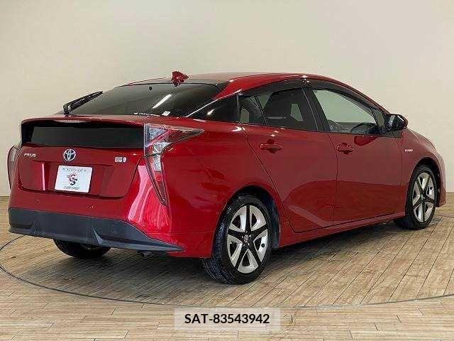Toyota PRIUS 2017-03 381208-13