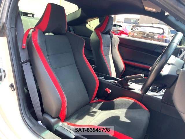 Toyota 86 2017-12 355213-8