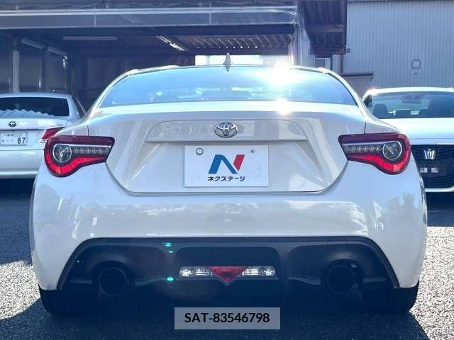 Toyota 86 2017-12 355213-15