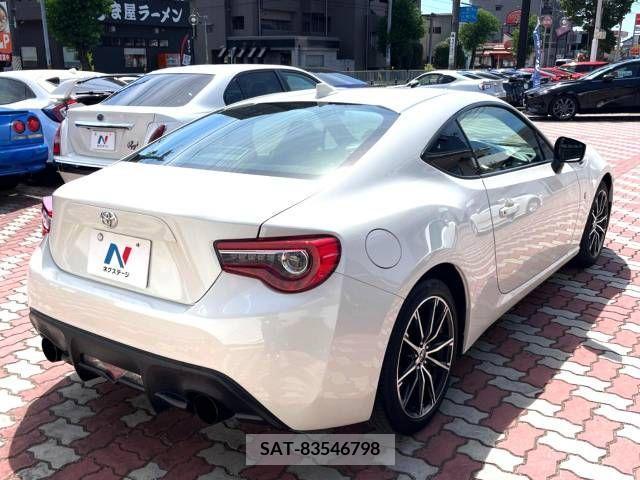 Toyota 86 2017-12 355213-17