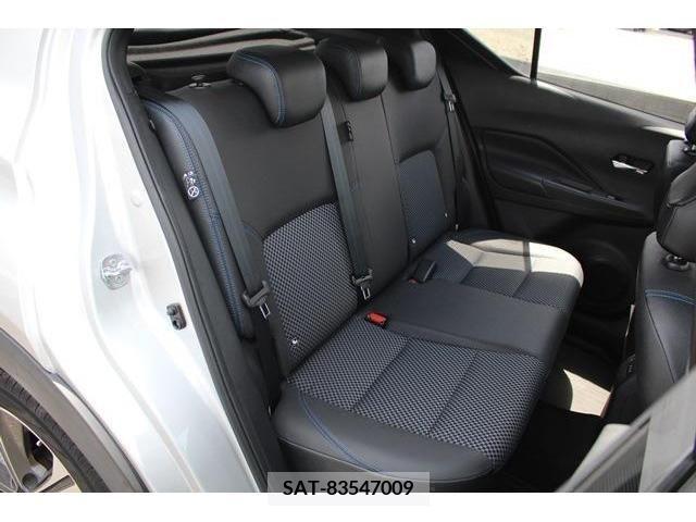 Nissan KICKS 2020-10 362293-16