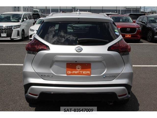 Nissan KICKS 2020-10 362293-10