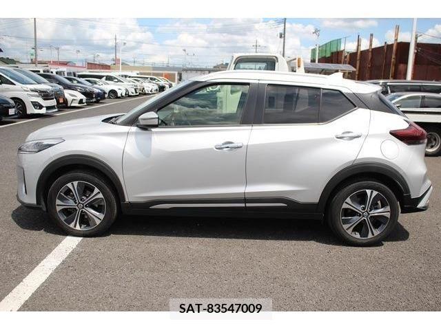 Nissan KICKS 2020-10 362293-9