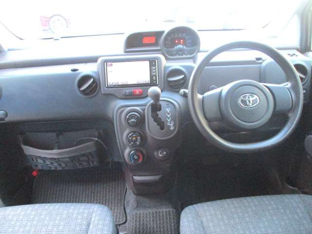 Toyota SPADE 2012-10 6180-1