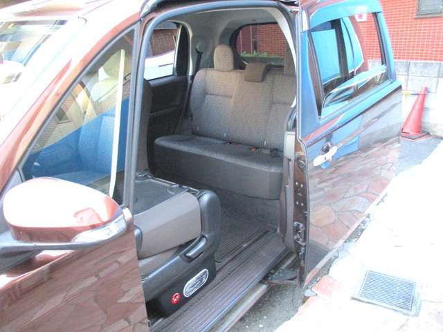 Toyota SPADE 2012-10 6180-10