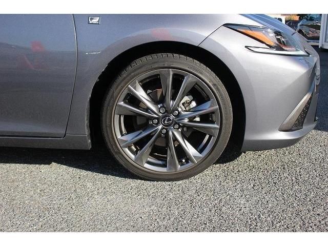 Lexus ES 2019-08 194083-9
