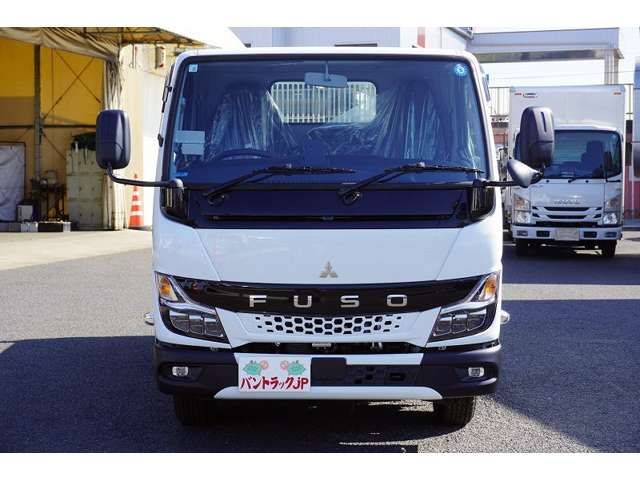 Mitsubishi CANTER 2023-06 190933-1