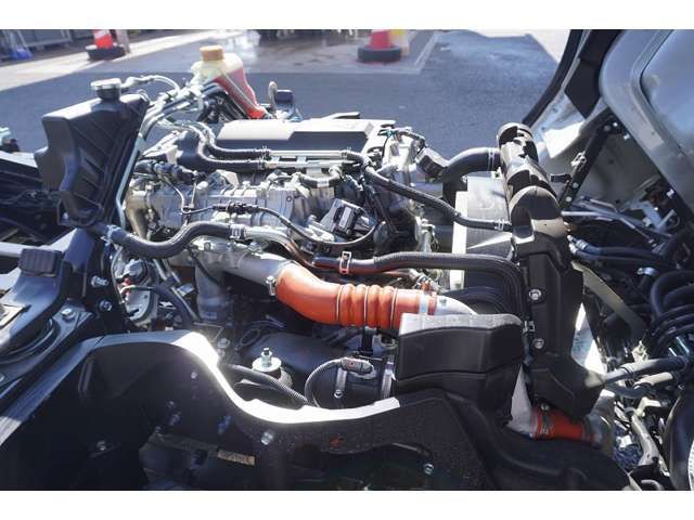 Mitsubishi CANTER 2023-06 190933-14