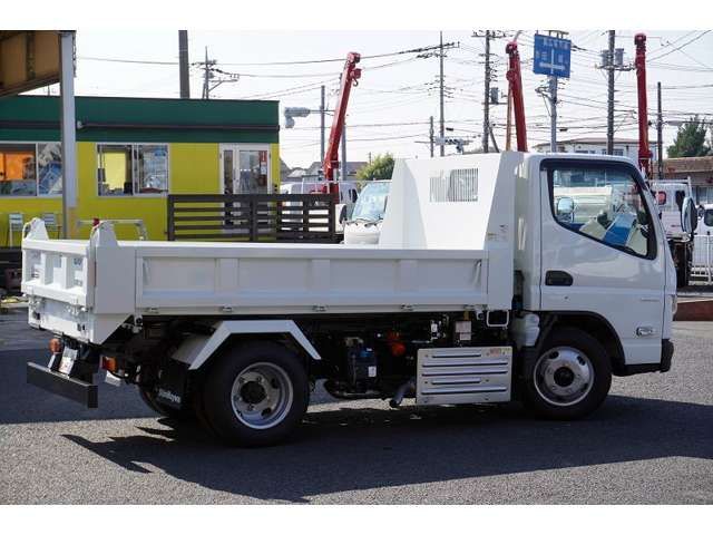Mitsubishi CANTER 2023-06 190933-7