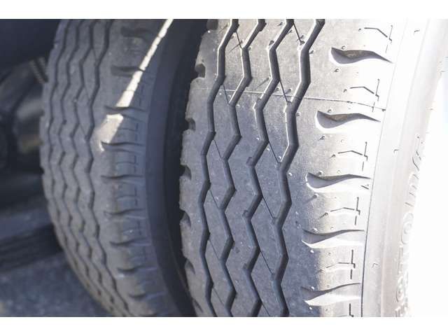 Mitsubishi CANTER 2023-06 190933-10