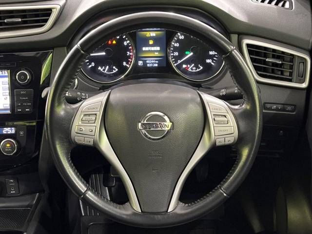 Nissan X-TRAIL 2016-05 28249-8