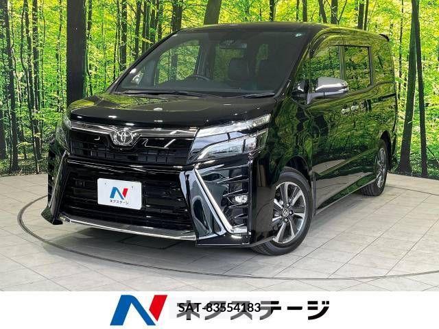 Toyota VOXY 2021-02 370428-0