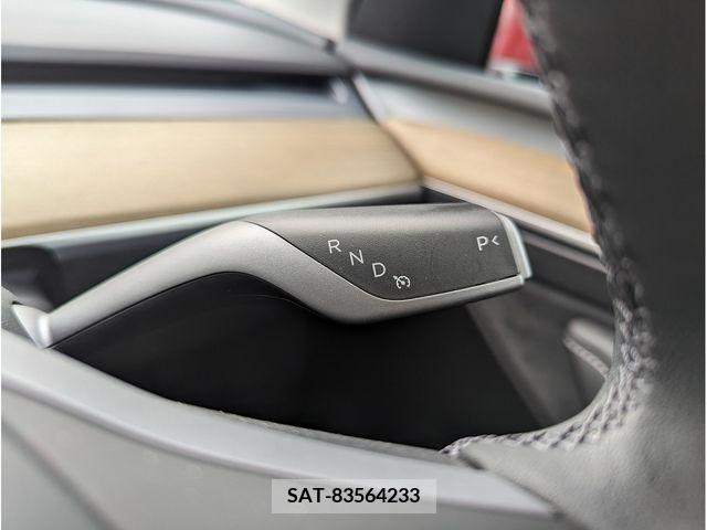 Tesla MODEL Y 2022-09 375276-20