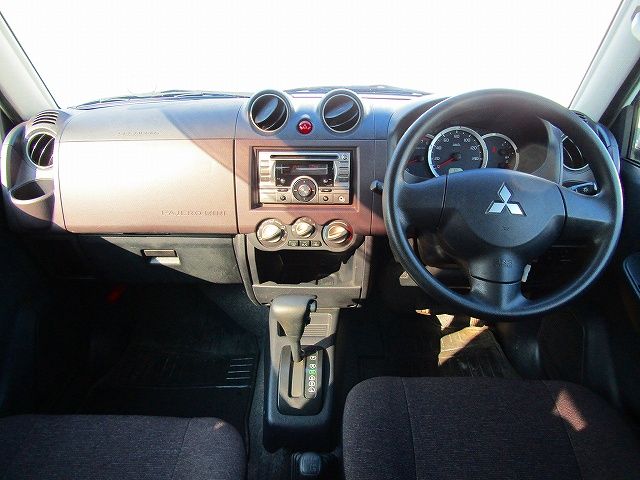 Mitsubishi PAJERO MINI 2012-08 8323-1