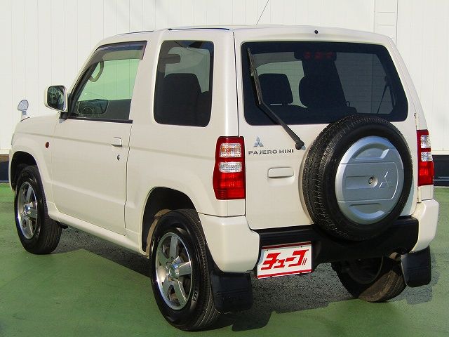 Mitsubishi PAJERO MINI 2012-08 8323-8