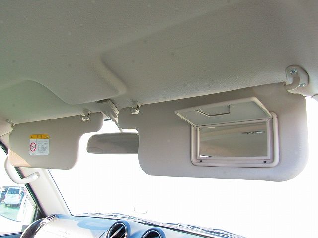 Mitsubishi PAJERO MINI 2012-08 8323-14
