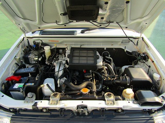 Mitsubishi PAJERO MINI 2012-08 8323-27