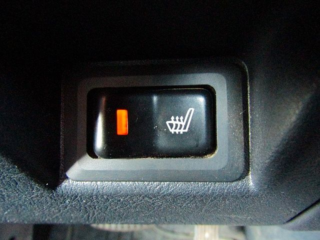 Mitsubishi PAJERO MINI 2012-08 8323-17