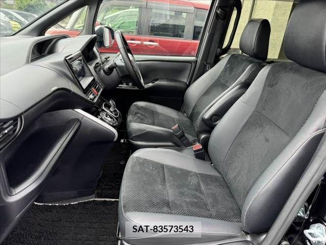 Toyota VOXY HYBRID 2021-07 322893-16