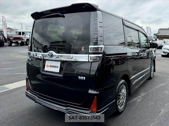 Toyota VOXY HYBRID 2021-07 322893-14