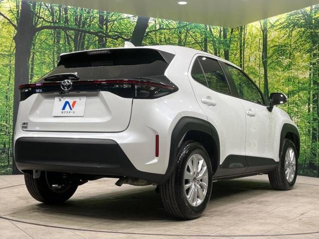 Toyota YARIS CROSS 2023-06 24631-17