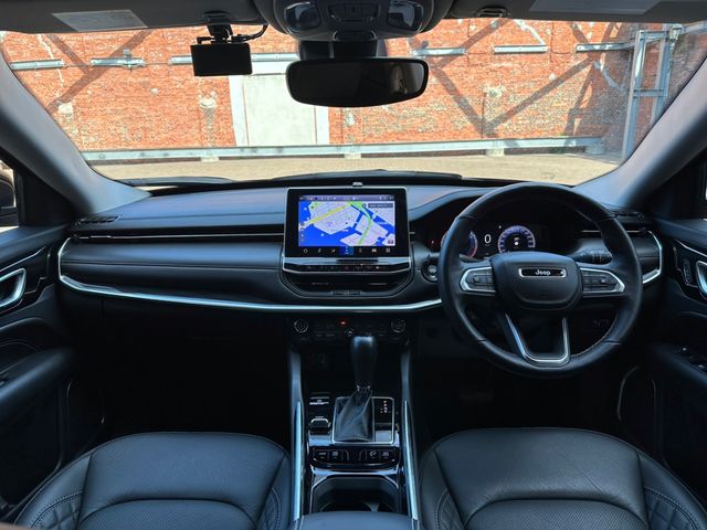 Jeep COMMANDER 2023-01 16829-3