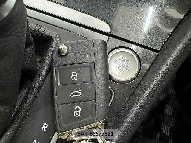 VolksWagen GOLF VARIANT 2019-02 218273-5