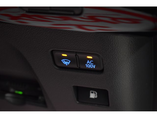 Toyota PRIUS 2019-06 9601-8
