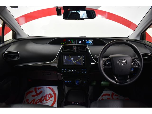 Toyota PRIUS 2019-06 9601-4