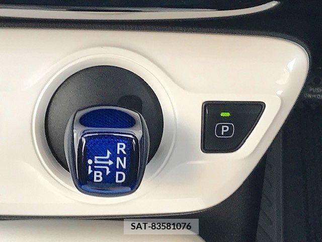 Toyota PRIUS 2017-09 322398-19