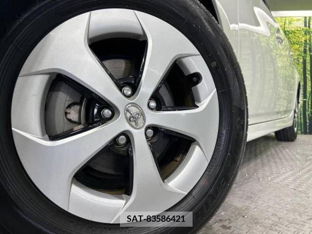 Toyota PRIUS 2014-01 366573-12