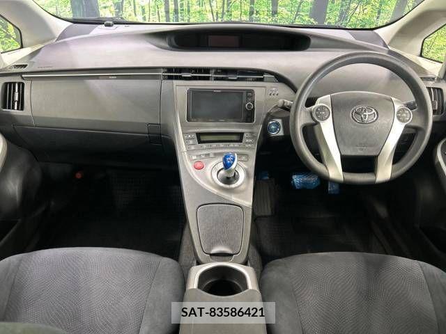 Toyota PRIUS 2014-01 366573-1
