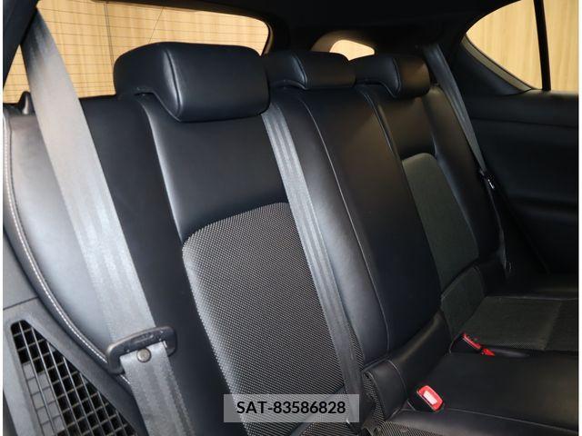 Lexus CT 2011-03 322692-21