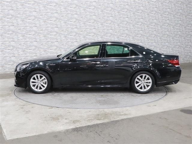 Toyota CROWN SEDAN 2013-06 192931-6