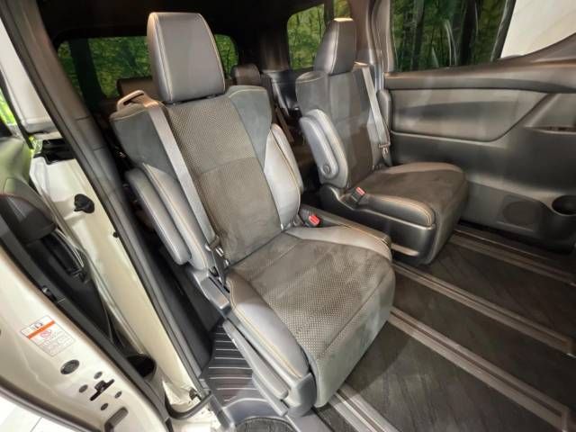 Toyota ALPHARD 2021-09 17146-9